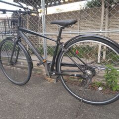 ２７インチのクロスバイクです。前後タイヤ新品、ＬＥＤオートライト、外装７段ギア付です。の画像