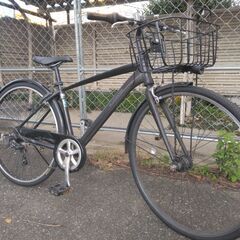 ２７インチのクロスバイクです。前後タイヤ新品、ＬＥＤオートライト、外装７段ギア付です。の画像