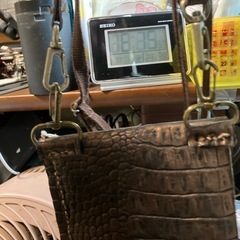 本革、合皮携帯ぽポシェットの画像