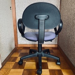 【無料】オフィスチェア青の画像