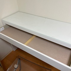 MALM 化粧台　IKEAの画像