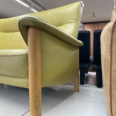 Karimoku 2人掛けソファーの画像