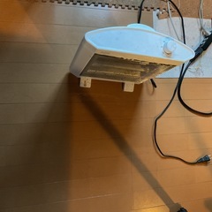 電気ストーブ　(ジャンク)の画像