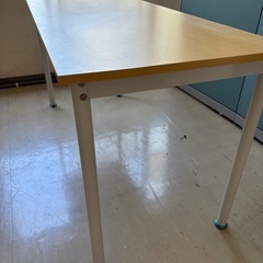 業務用テーブル　デスクの画像