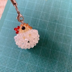 新品未使用 ビーズのキーホルダー ひよこ キラキラの画像