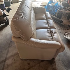 3人掛けソファーの画像