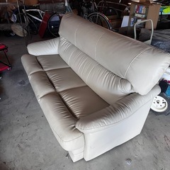 3人掛けソファーの画像