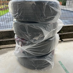 ランドクルーザー200 スタッドレスタイヤホイールセット4本セット285/50/20 20インチ　 の画像