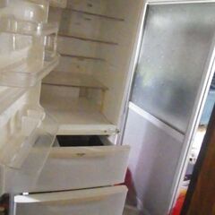 シャープ冷凍冷蔵庫　の画像
