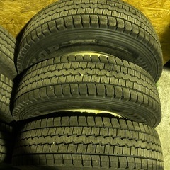 ダンロップ ホイール付き205/85R16 117/115LT 23年 10mmの画像