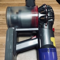Dyson V8fluffy+ ダイソン 　の画像