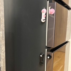 2021年式 HITACHI 冷蔵庫 R-V32NVの画像