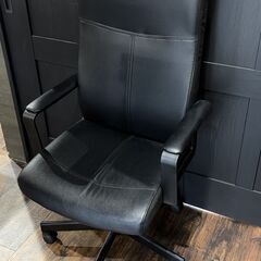 IKEA イケア ミルベルゲット 回転チェア ムールム ブラック オフィスチェアの画像