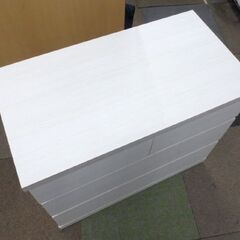 幅74.5㎝ クローゼット収納 タンス 奥行39.5×高さ63㎝ 3段 ホワイト 押入れタンス キャスター付き 札幌 北20条店の画像