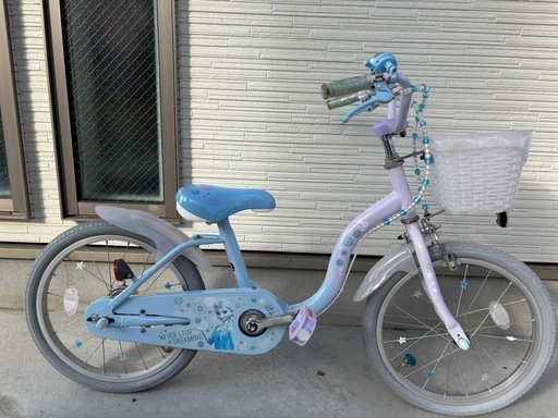 『アナと雪の女王』のイオンバイク限定モデル