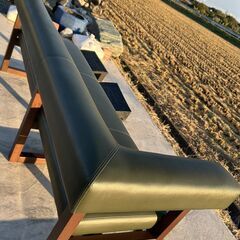 L字型 ベンチソファ オリーブグリーン PVCレザー 幅200cm 木製脚 カフェスタイルの画像