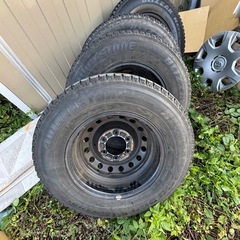 ハイエーススタッドレスレジアスエースの画像