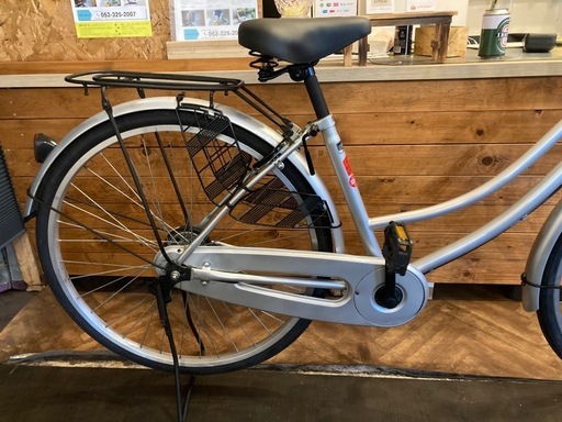 【11月3日まで延長！防犯登録無料SALE！前後タイヤ・チューブ新品！】シングルギア　26インチ自転車　シルバー