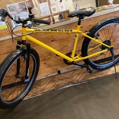 【11月3日まで延長！防犯登録無料SALE！チェーン新品！HUMMER】6段変速　26インチファットバイク　イエローの画像