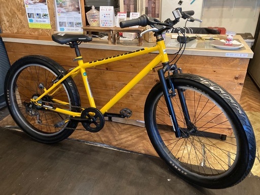 【11月3日まで延長！防犯登録無料SALE！チェーン新品！HUMMER】6段変速　26インチファットバイク　イエロー