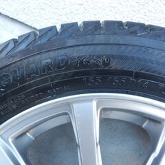 応募多数につき　一旦締め切ります。スタッドレスタイヤ　４本セット　アルミホイール付きの画像