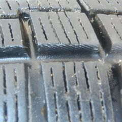 応募多数につき　一旦締め切ります。スタッドレスタイヤ　４本セット　アルミホイール付きの画像