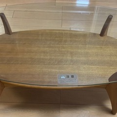楕円形　ガラステーブルの画像
