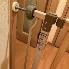突っ張り式ベビーゲート　茶系（一部、木材）の画像