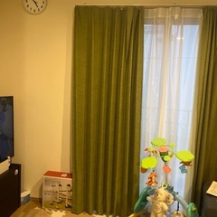 カーテンの画像