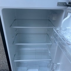 お買得☆美品☆ハイセンス☆2022年製☆2ドア☆120L☆ブラック色☆激安冷蔵庫☆ の画像