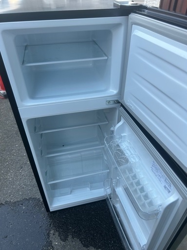お買得☆美品☆ハイセンス☆2022年製☆2ドア☆120L☆ブラック色☆激安冷蔵庫☆ 
