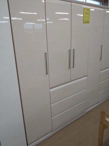 リユースのサカイ浦和店 【F205】★ワードロープ ホワイト