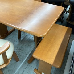 バタフライ式ダイニング4点セットの画像