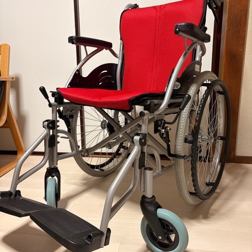 アルミ製折りたたみ車椅子