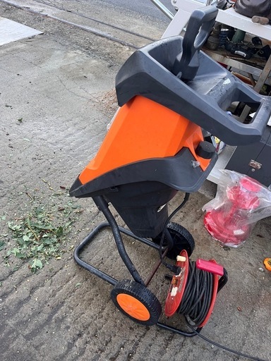 ガーデンシュレッダー  枝粉砕機