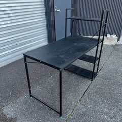 店頭引き渡し 中古 ラック付きデスク パソコンデスク 机 ブラック 家具の画像
