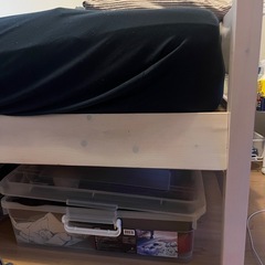 セミダブルベッドフレームの画像