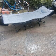 【リサイクルショップどりーむ天保山店】No.4758　アウトドア折りたたみベッド　写真参照🎵　お手頃価格で販売中🎵の画像