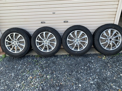 スタッドレスタイヤ