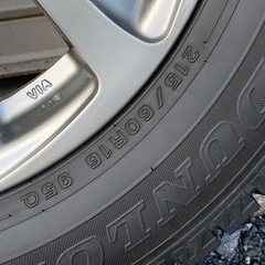 スタッドレスタイヤの画像