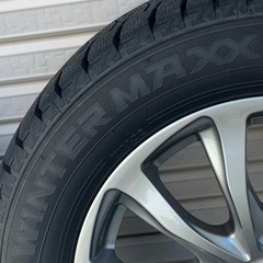 スタッドレスタイヤの画像