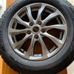 スタッドレスタイヤの画像