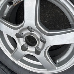 R32風スタッドレスタイヤ VRX2 ホイール付きの画像