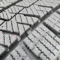 R32風スタッドレスタイヤ VRX2 ホイール付きの画像