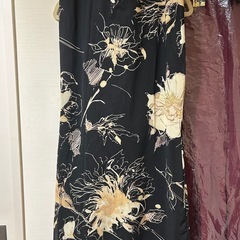 美品⭐︎花柄ロングスカートの画像