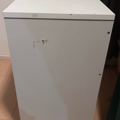 引き出し
付き机 白の画像