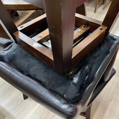 ジモティー割引🏷️【ジャングルジャングル 岸和田和泉インター店】 木製三角ダイニングテーブルセット ブラウン 和泉市 堺市 岸和田市 泉大津市 高石市 泉北郡熊取町の画像