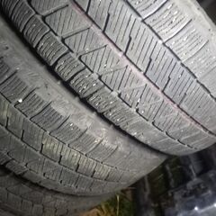 ブリジストン　スタッドレスの画像