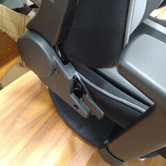 リユースのサカイ浦和店 【F215】ゲーミングチェア 座椅子タイプの画像