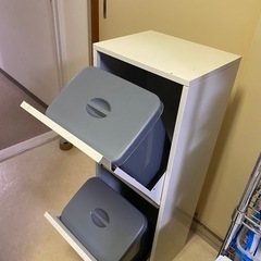 2段ゴミ箱の画像